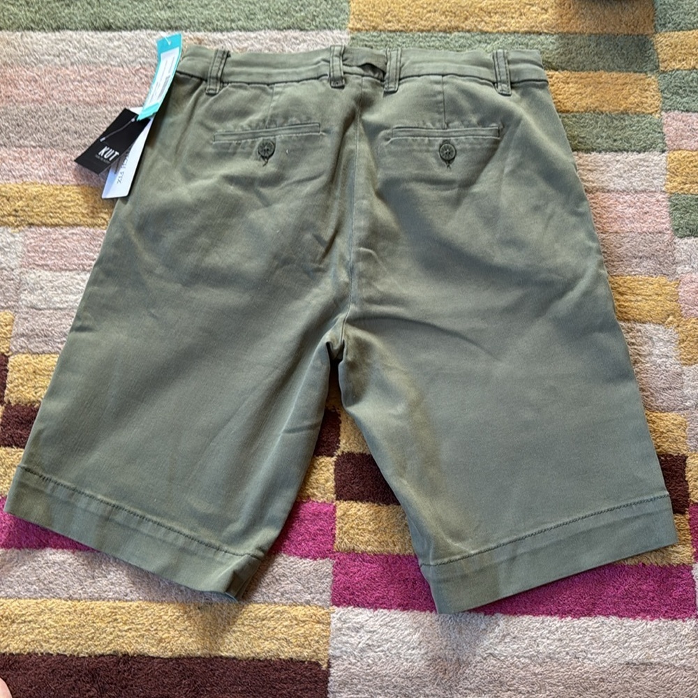 NWT KUT from the kloth thora slash pocket Bermuda short green size 6 - Picture 7 of 15